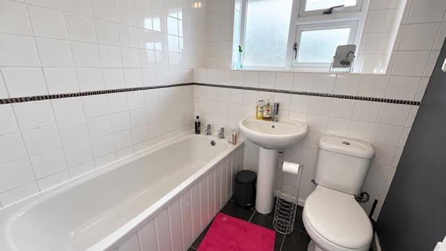 Willow Tree Close, Barwell, Leicester Image 10