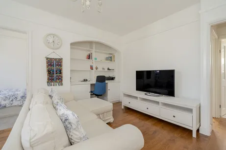 Mortimer Crescent, London, NW6