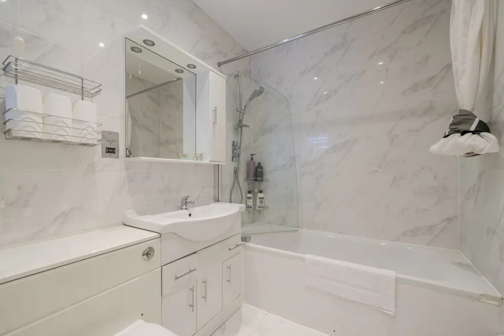 Mortimer Crescent, London, NW6 photo 4