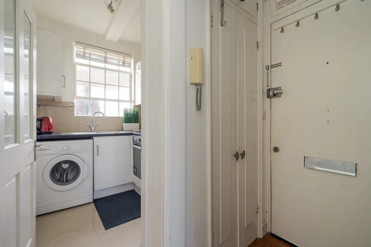 Mortimer Crescent, London, NW6 photo 17