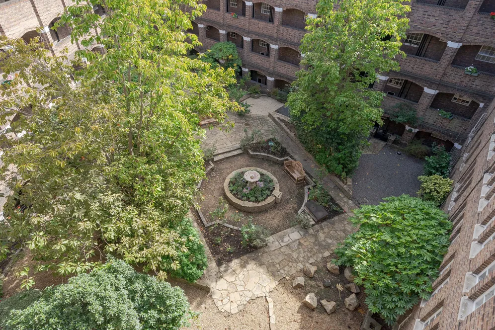 Mortimer Crescent, London, NW6 photo 19