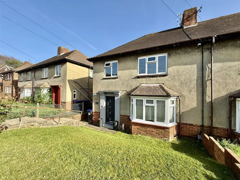 Property thumbnail 1 out of 3