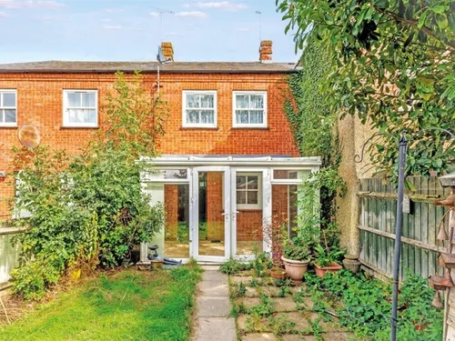 St. James Street, DAVENTRYphoto