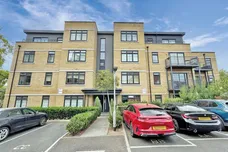 Samuelson Place, ISLEWORTH