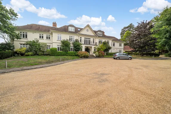 Priory Road, Sunningdale, SL5