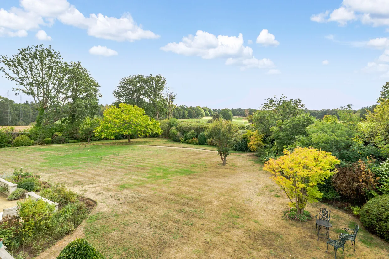 Priory Road, Sunningdale, SL5 photo 2