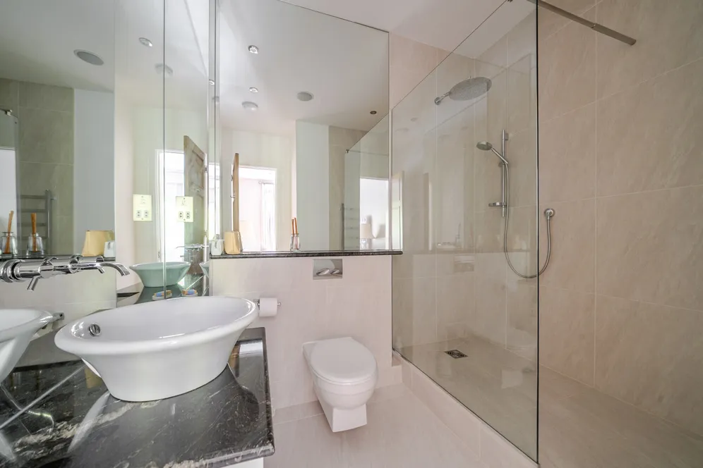 Priory Road, Sunningdale, SL5 photo 9