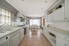 Tippendell Lane, St. Albans, AL2 photo 3