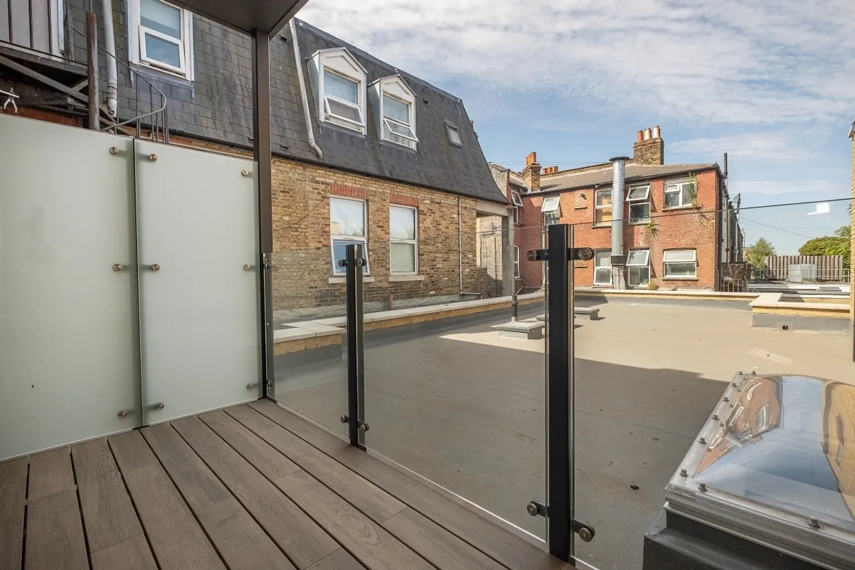 Merton Road London SW19 photo 9