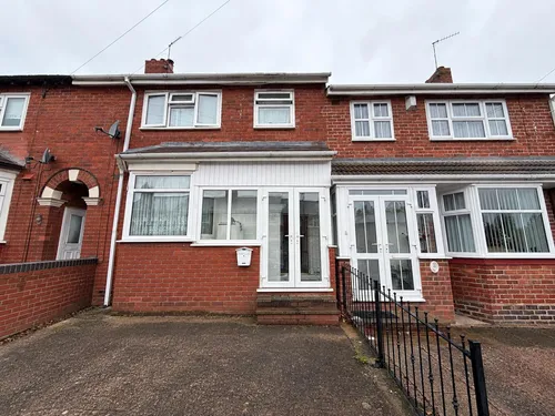 Douglas Road, OLDBURYphoto