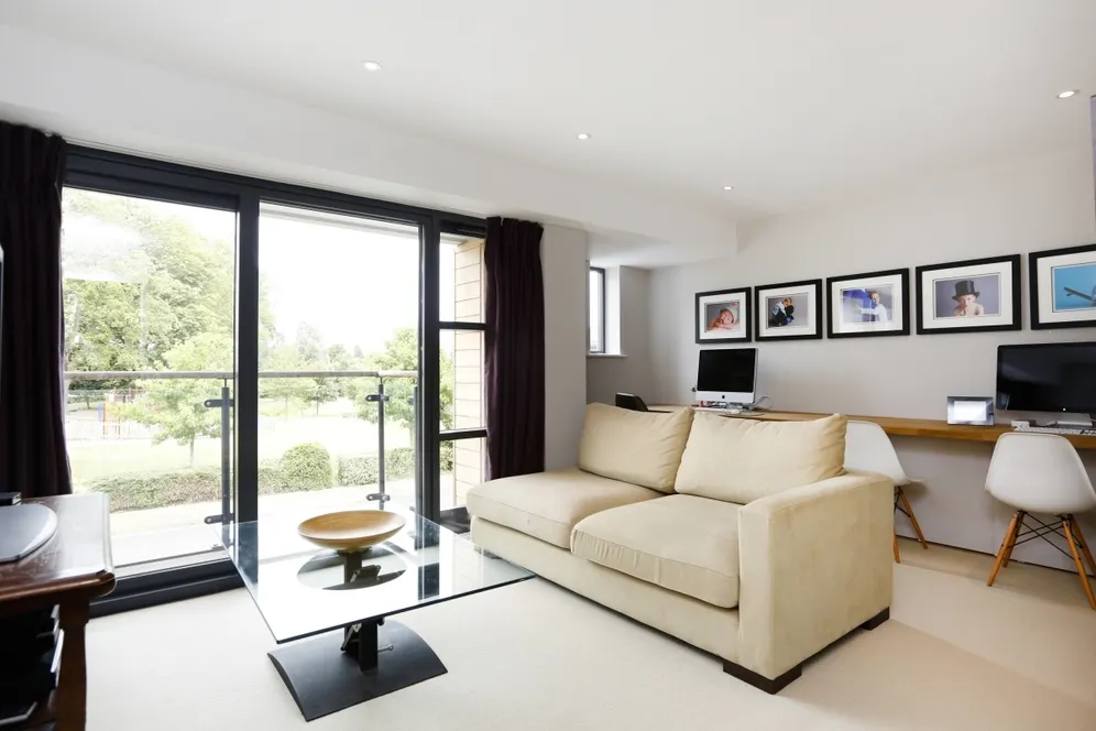 Whitelands Crescent, SW18 photo 4