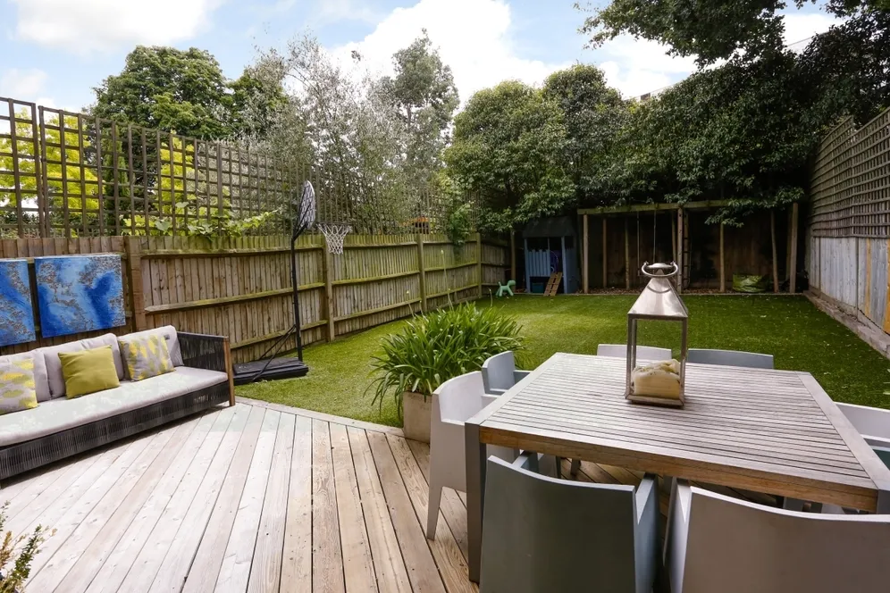 Whitelands Crescent, SW18 photo 7