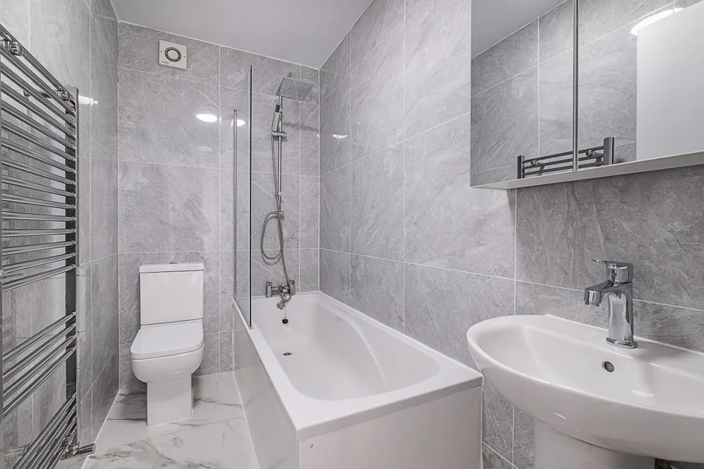Gambole Road Tooting SW17 photo 5