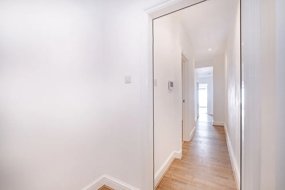 Gambole Road Tooting SW17 photo 6