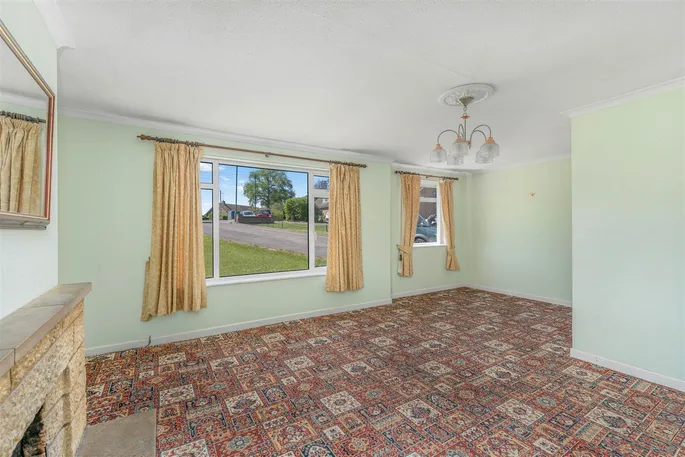 Property carousel image 8