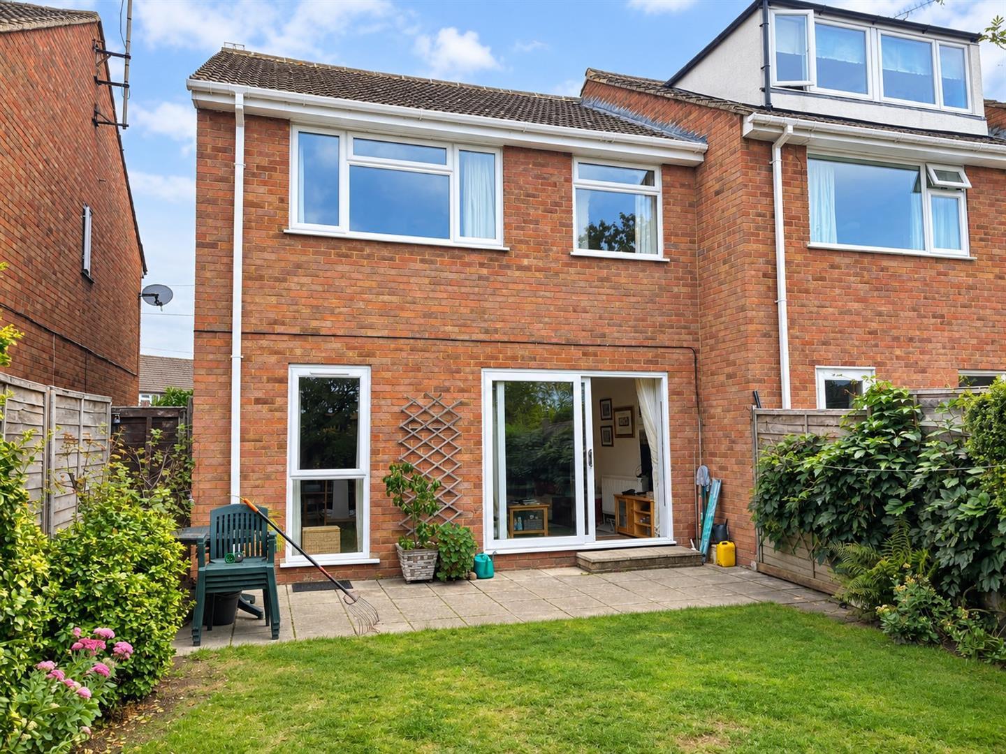 Lower Cippenham Lane, Slough Image 14
