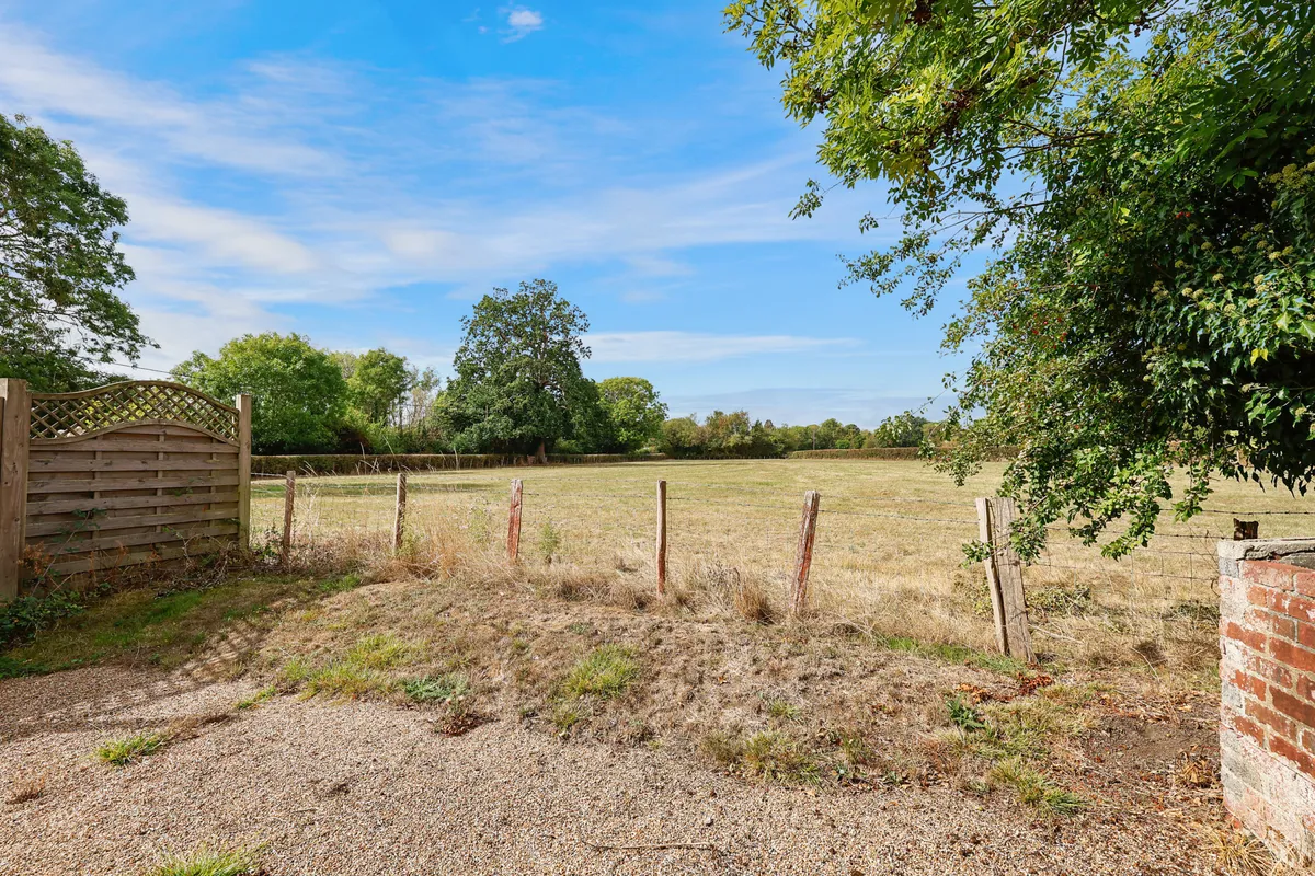 Swan Lane, Charlwood, Horley, Surrey, RH6