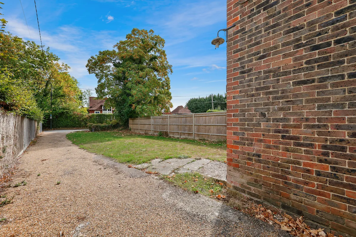 Swan Lane, Charlwood, Horley, Surrey, RH6
