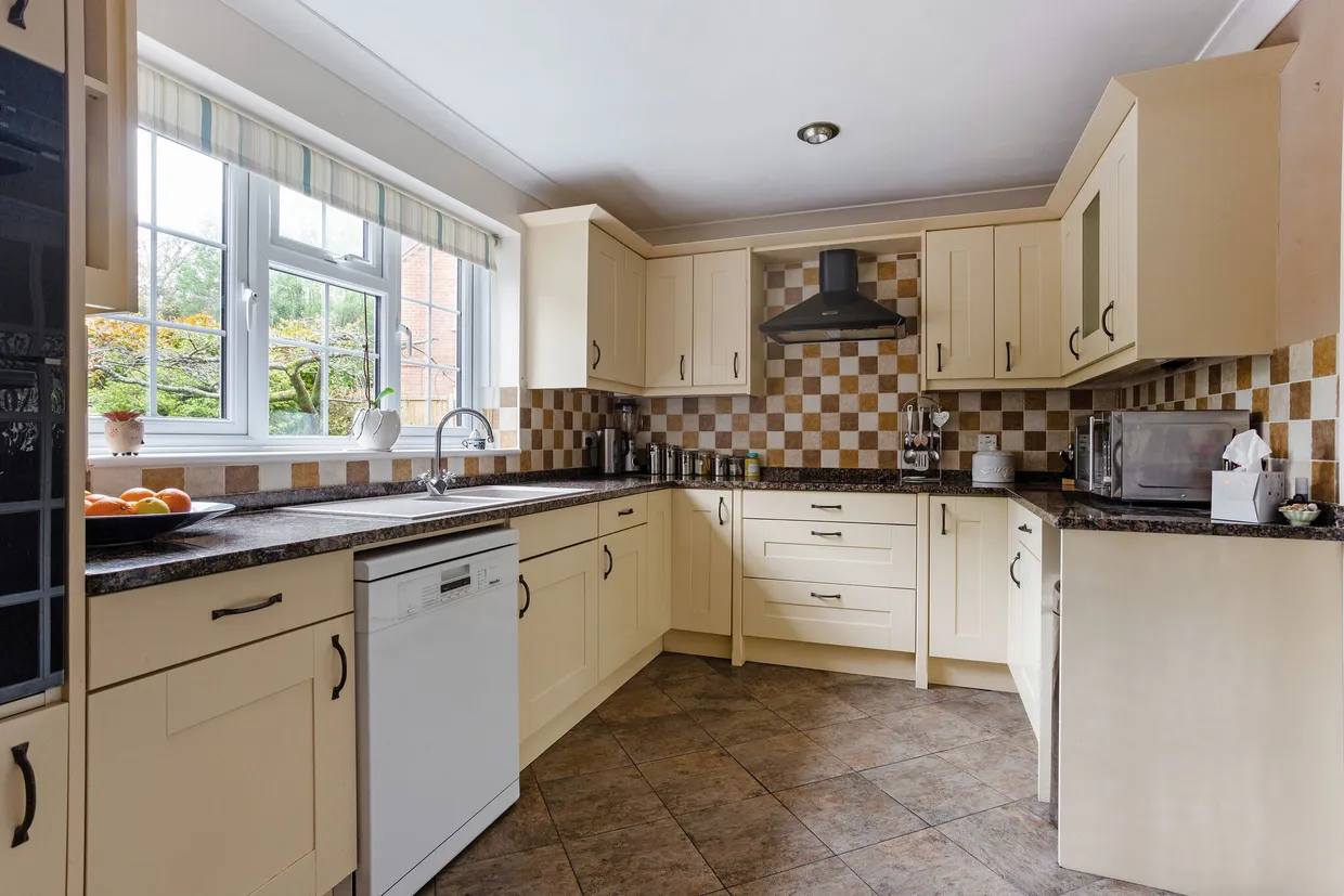Redlynch, Salisbury, SP5 photo 5