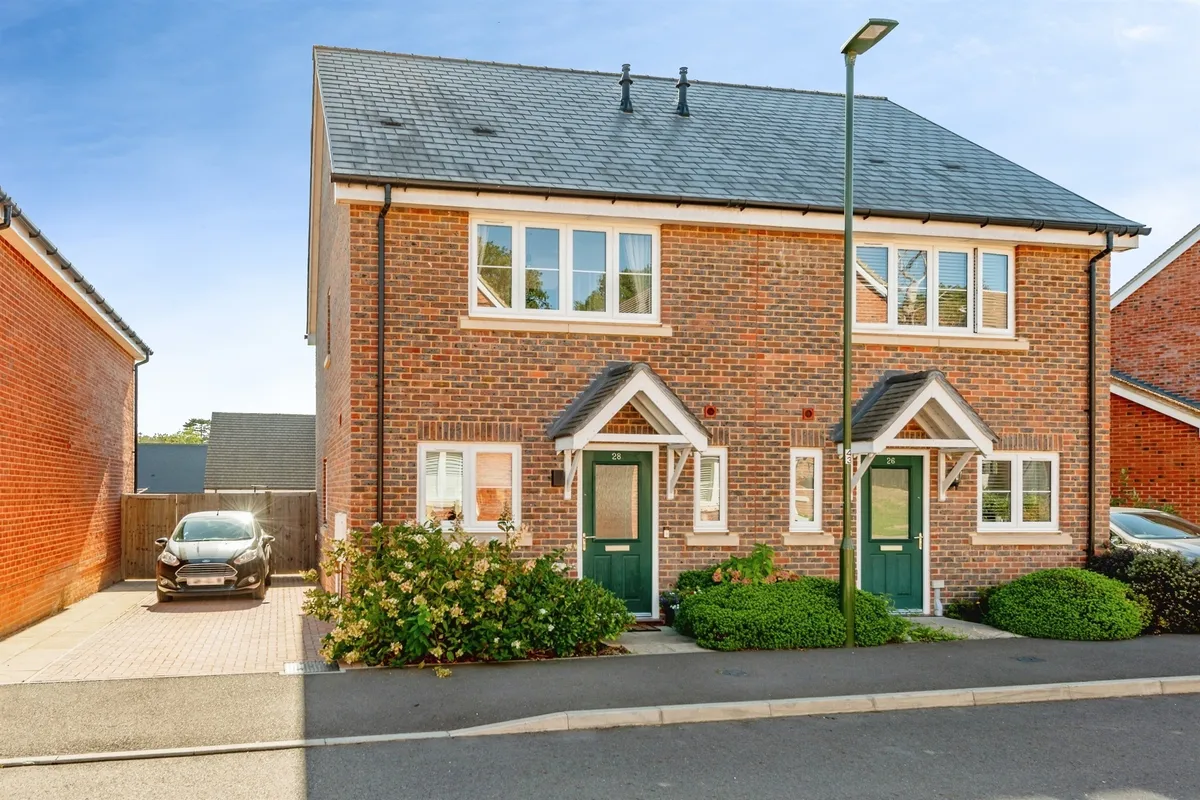 Pullman Avenue, Haywards Heath