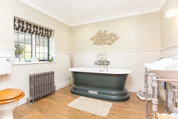 Brushes Lane, Lindfield, RH16 photo 18