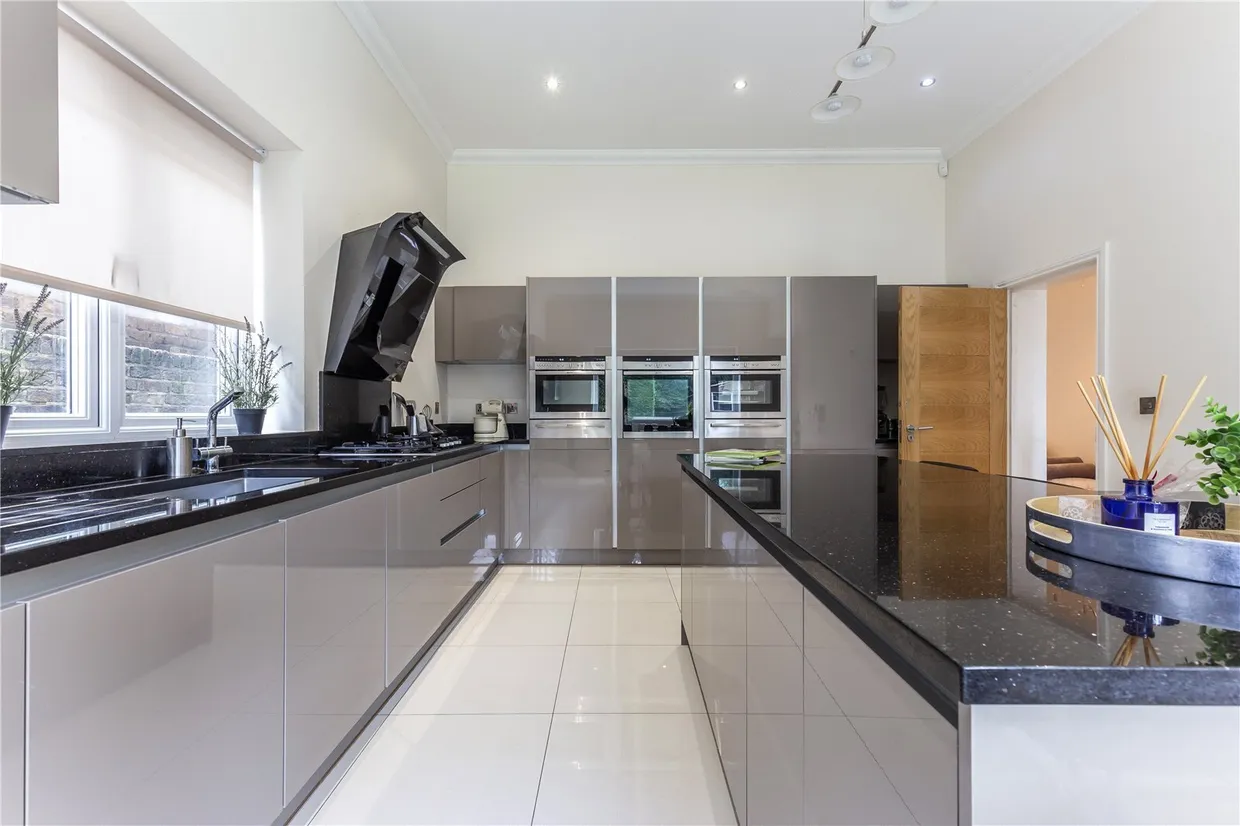 Hamilton Road, Ealing, W5 photo 17