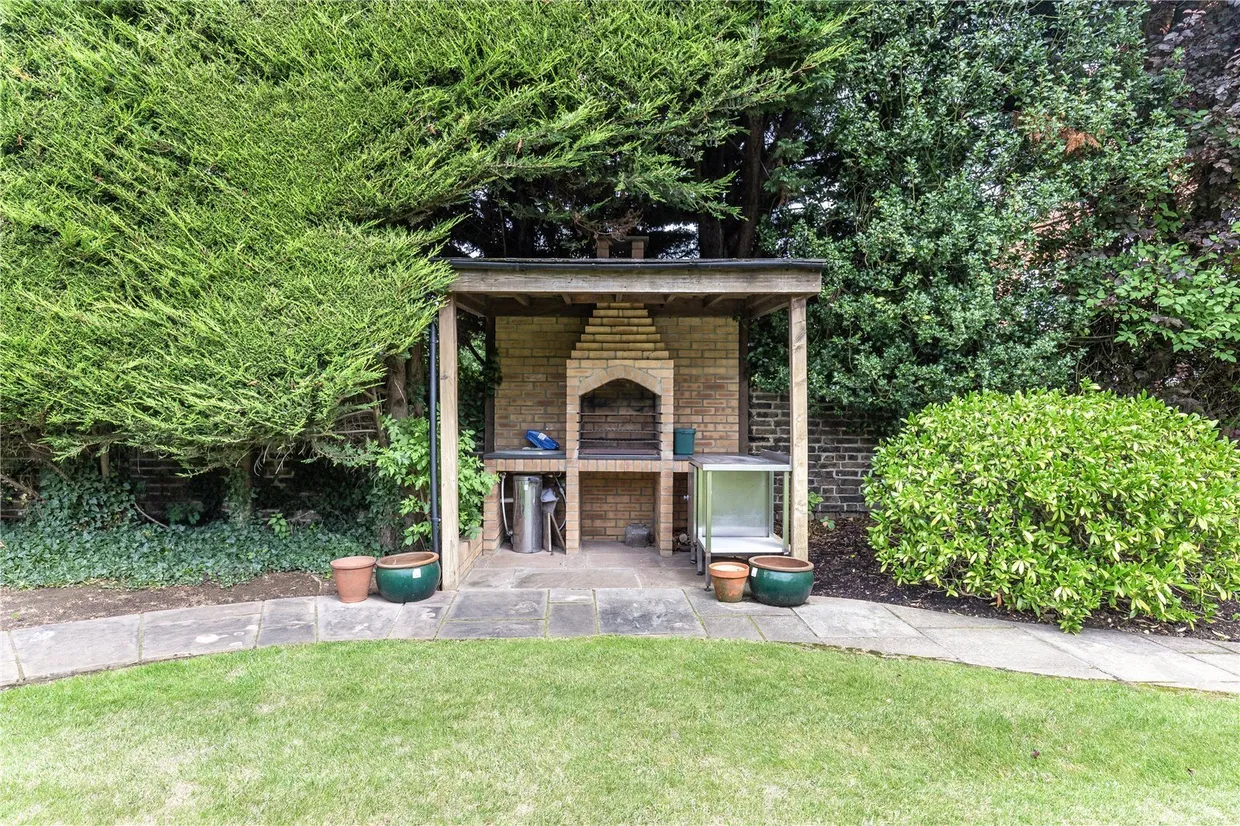 Hamilton Road, Ealing, W5 photo 21