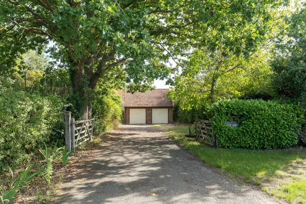 Bourne Road, West Bergholt, CO6 photo 23