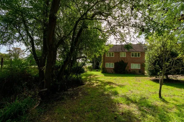 Bourne Road, West Bergholt, CO6 photo 30