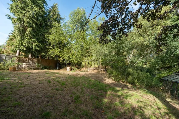 Bourne Road, West Bergholt, CO6 photo 35