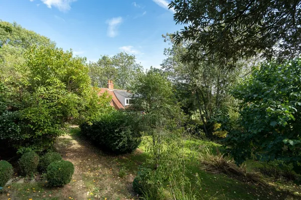 Bourne Road, West Bergholt, CO6 photo 39