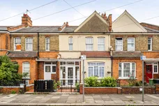 Hewitt Avenue, London, N22 photo 1