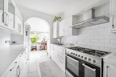 Hewitt Avenue, London, N22 photo 2