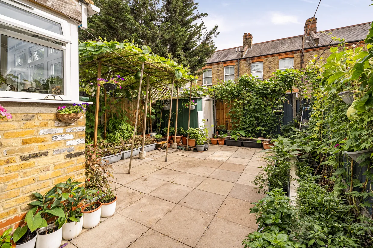 Hewitt Avenue, London, N22 photo 4