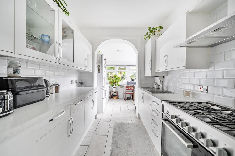 Hewitt Avenue, London, N22 photo 8