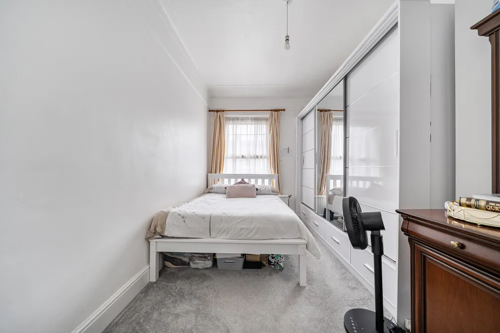 Hewitt Avenue, London, N22 photo 12