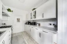 Hewitt Avenue, London, N22 photo 16