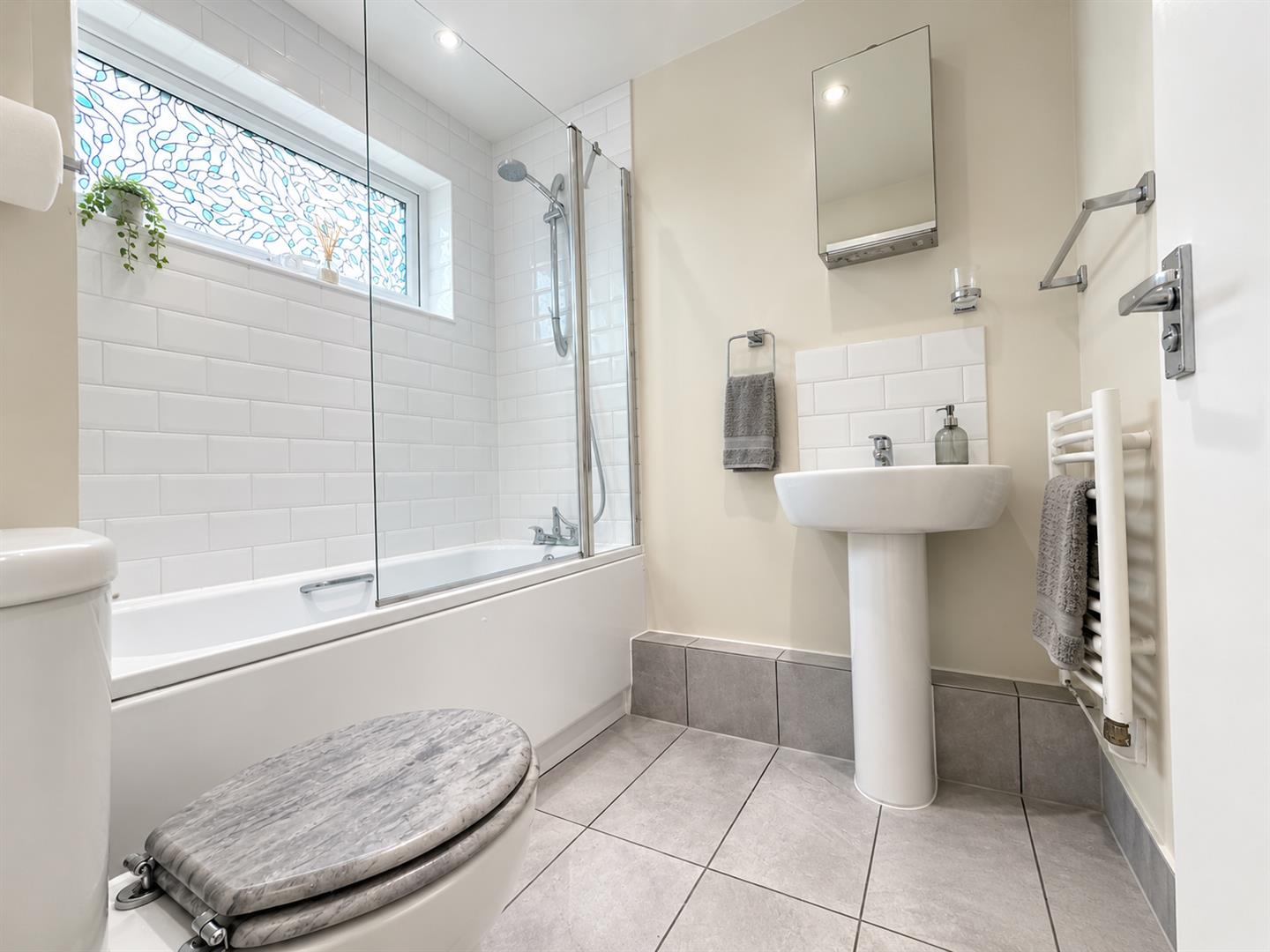 Adelaide Close, Slough Image 6