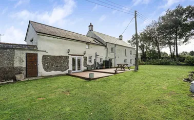 Milton Damerel, Holsworthy