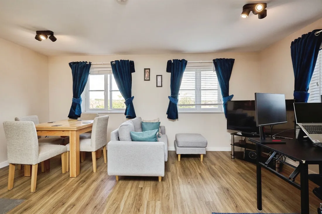 Property photo 11
