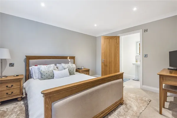 The Meadows, Wickhambrook, CB8 photo 9