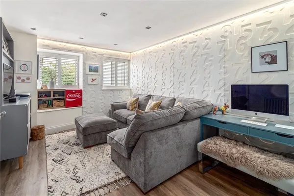 Woodbrook Road, Alderley Edge, SK9 photo 10