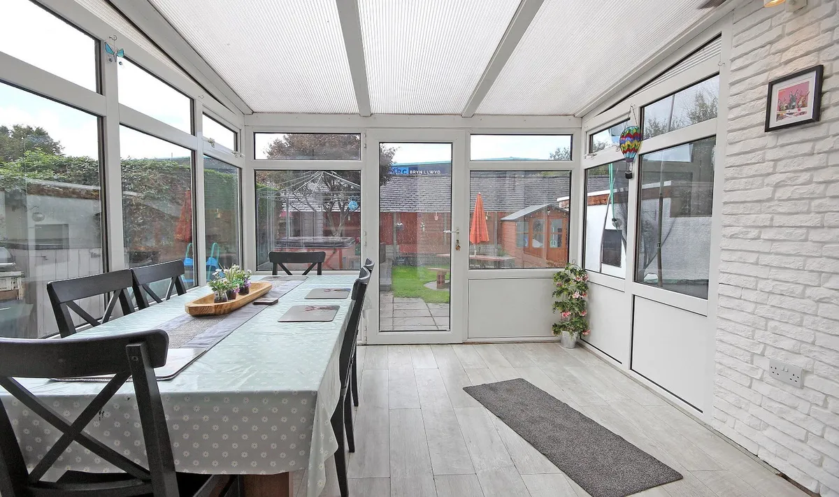 Bryn Llwyd, Bangor, Gwynedd, LL57
