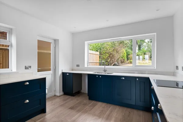 Savill Road, Lindfield, RH16 photo 23