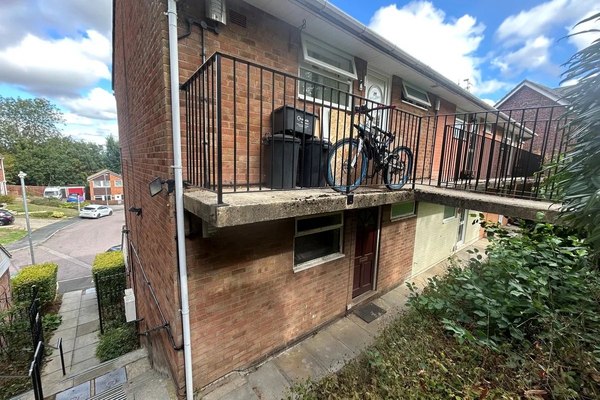 Valleyside, Swindon