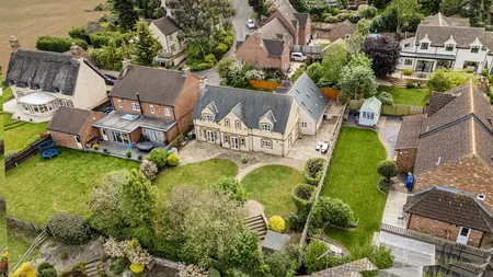 Nursery Close, Little Houghton, NN7