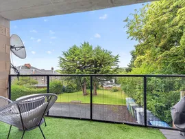 Parkhill Drive, Rutherglen, Glasgow thumb 3