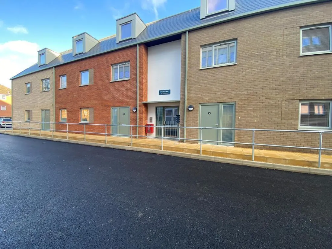 Property photo 1