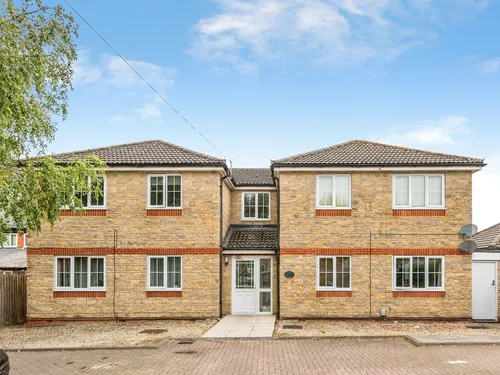 Cheney Manor Road, Swindonphoto