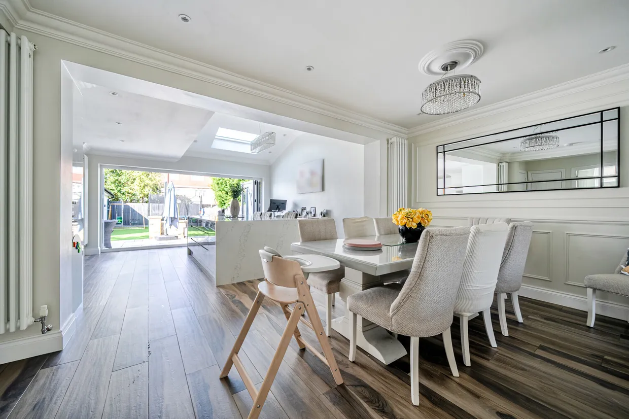 Burlington Rise, East Barnet, EN4 photo 3